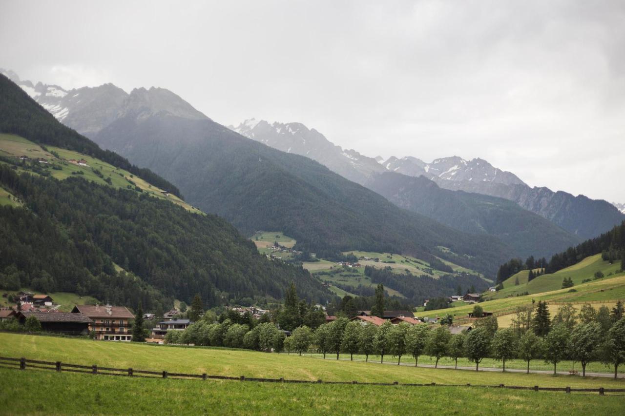 Apartmán Zum Sonnentor App Larix Lutago Exteriér fotografie