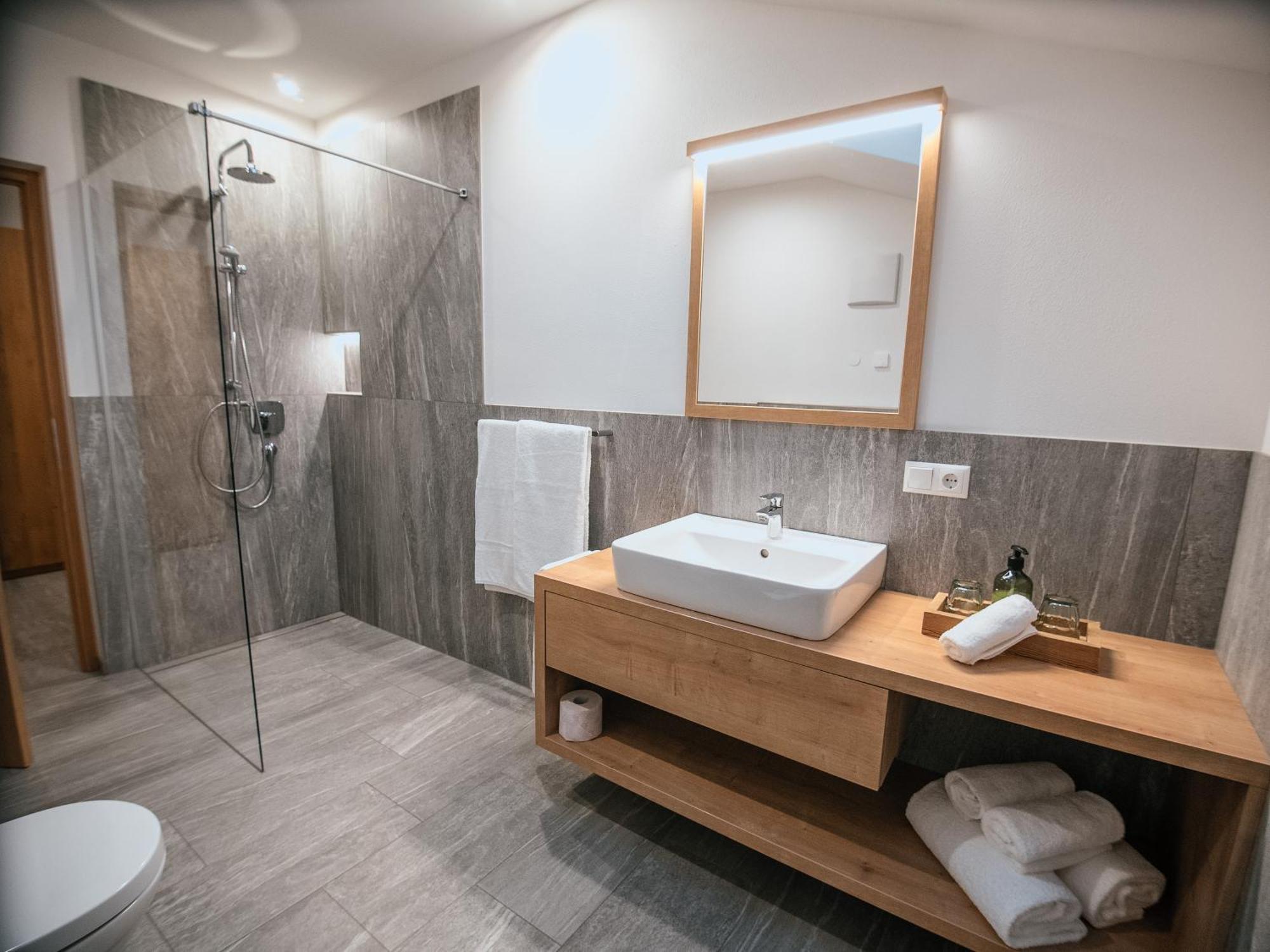 Apartmán Zum Sonnentor App Larix Lutago Exteriér fotografie